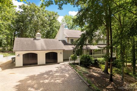 11 Cove Road