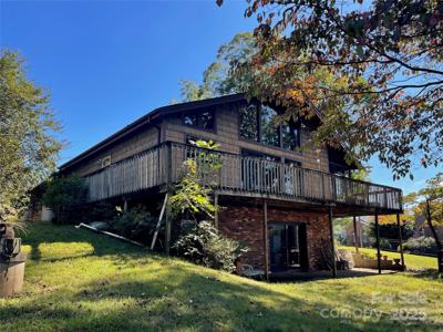 512 Twins Cove Road