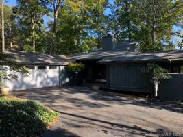 9 Pine Knoll Drive