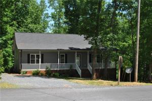 290 Skyland Drive