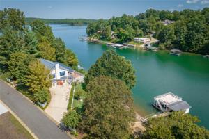 2250 Mallard Cove