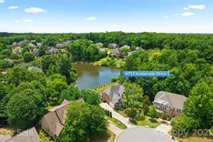 4715 Amberside
