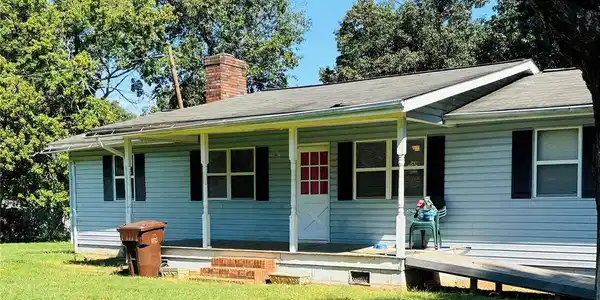 113 River Hills Court