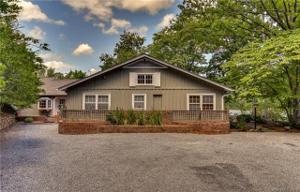 711 Green Hills Road