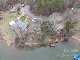 4270 Laurel Hill