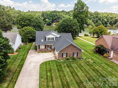 1857 Hidden Pointe Drive
