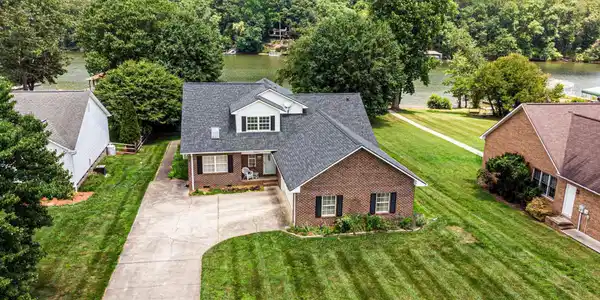 1857 Hidden Pointe Drive