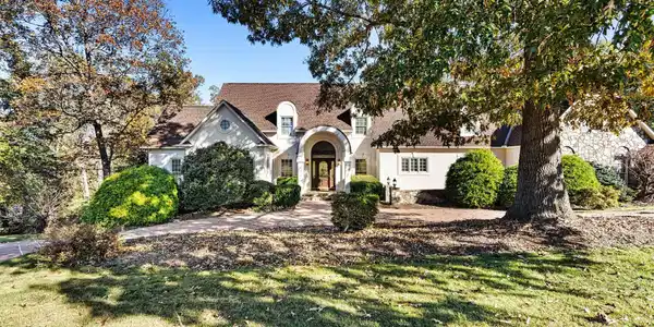 24 River Drive