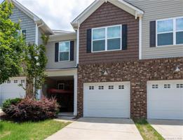 7048 Woodsbay Lane