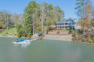 1724 Gaither Road