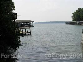 1567 Berry Hill