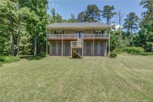 1222 Woodside Drive