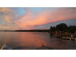 228 Lakeshore Drive