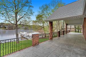 9332 Windygap Road