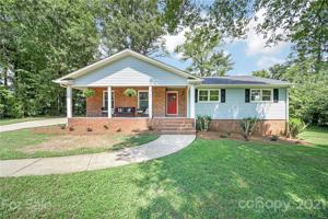 5444 Woodside