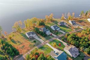 10237 Lake Shore