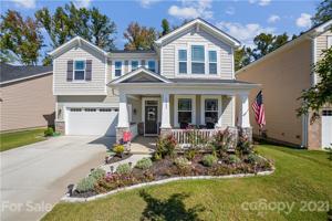 1382 Kings Grove
