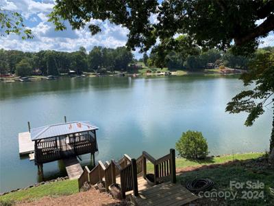 7095 Wateredge Drive
