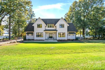105 Hideaway Lane