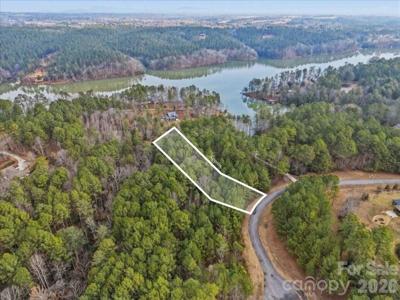 108 Rivercliff Drive W