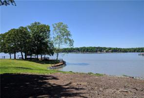 726 Sunset Point Drive