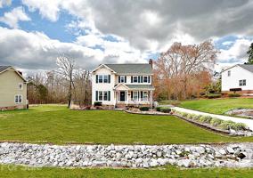 2495 Ridgeway Lane