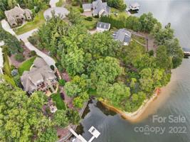 3542 Aqua Point