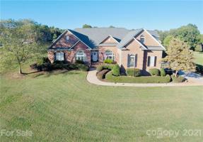 103 Lakefield