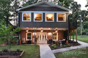 111 Dogwood
