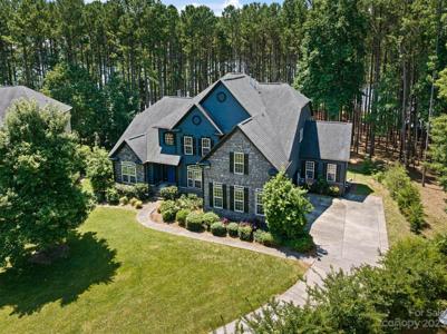 100 Beech Bluff