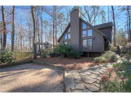 7 Hamilton Woods Court