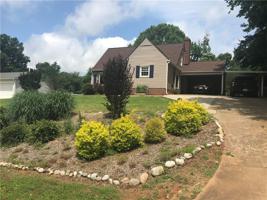 604 Forest Lane
