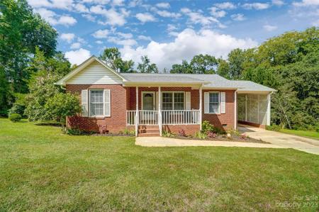 3990 Redwood-Drive