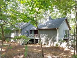 6 Hickory Nut Lane 