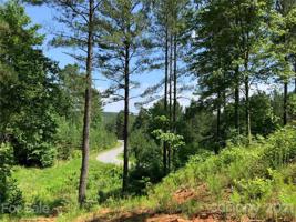 1317 Lake Vista NE