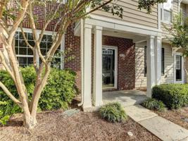 922 Azurine Circle