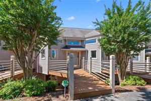 14015 Queens Harbor Road