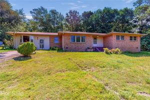 2914 Forest Hills