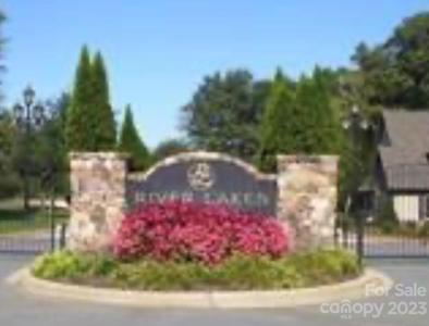 8120 Bay View Lane