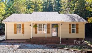 915 Riverwood