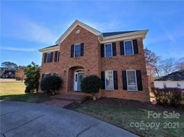 946 44th NE