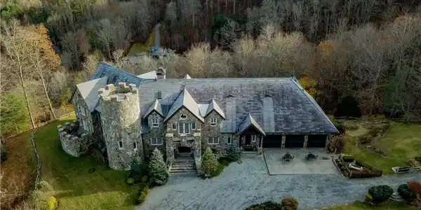 77 Castle Ridge Road