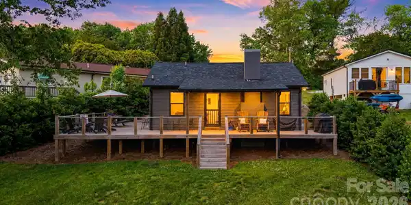 873 Pine Tree Road