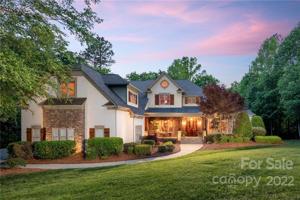 5214 Woodland Bay