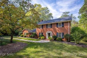 104 Woodside