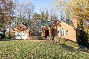1040 13th NW