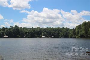 5753 Lake Pointe