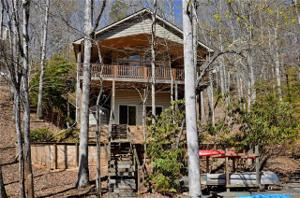 320 West Lake Drive