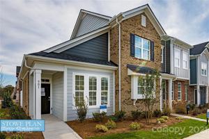 1035 Beatty Woods