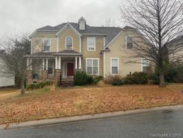 196 Shoreline Parkway